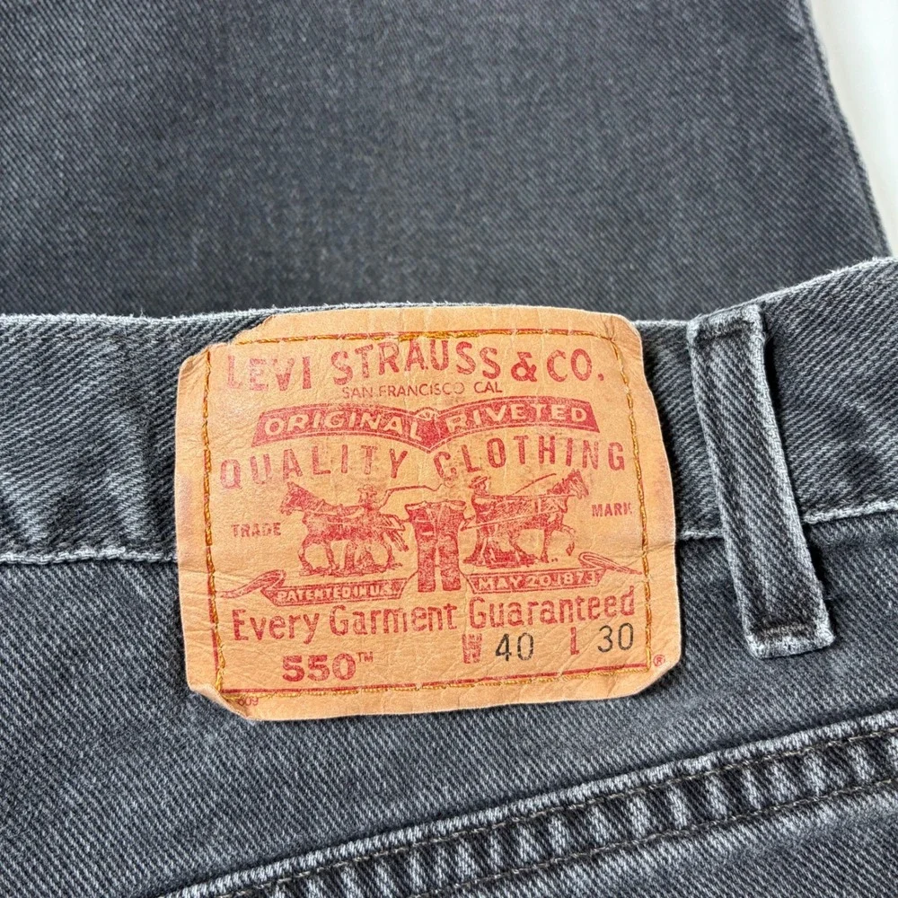 Levi's 550 Jeans 38x29 Black Faded Relaxed Tapered Denim Made in Canada‎ 40x30